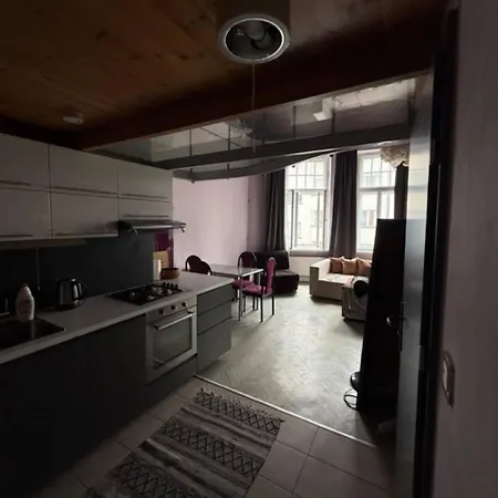 Artistic Loft-style With Mezzanine Apartament *