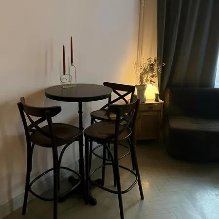 Lejlighed Artistic Loft-style With Mezzanine